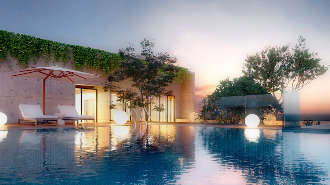 Commercial pool sun loungers buying guide
