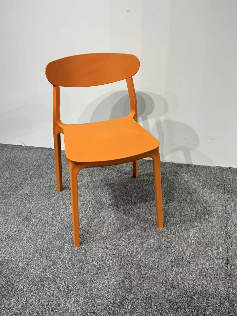 SV-F0083 Molded Plastic Dining Chair