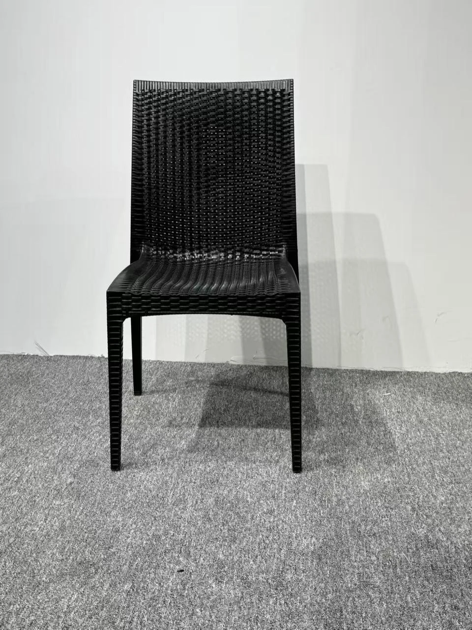 SV-F0091 Molded Plastic Dining Chair