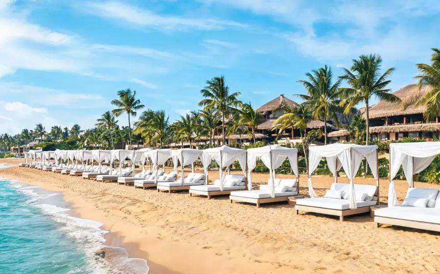 African beach resort daybed project